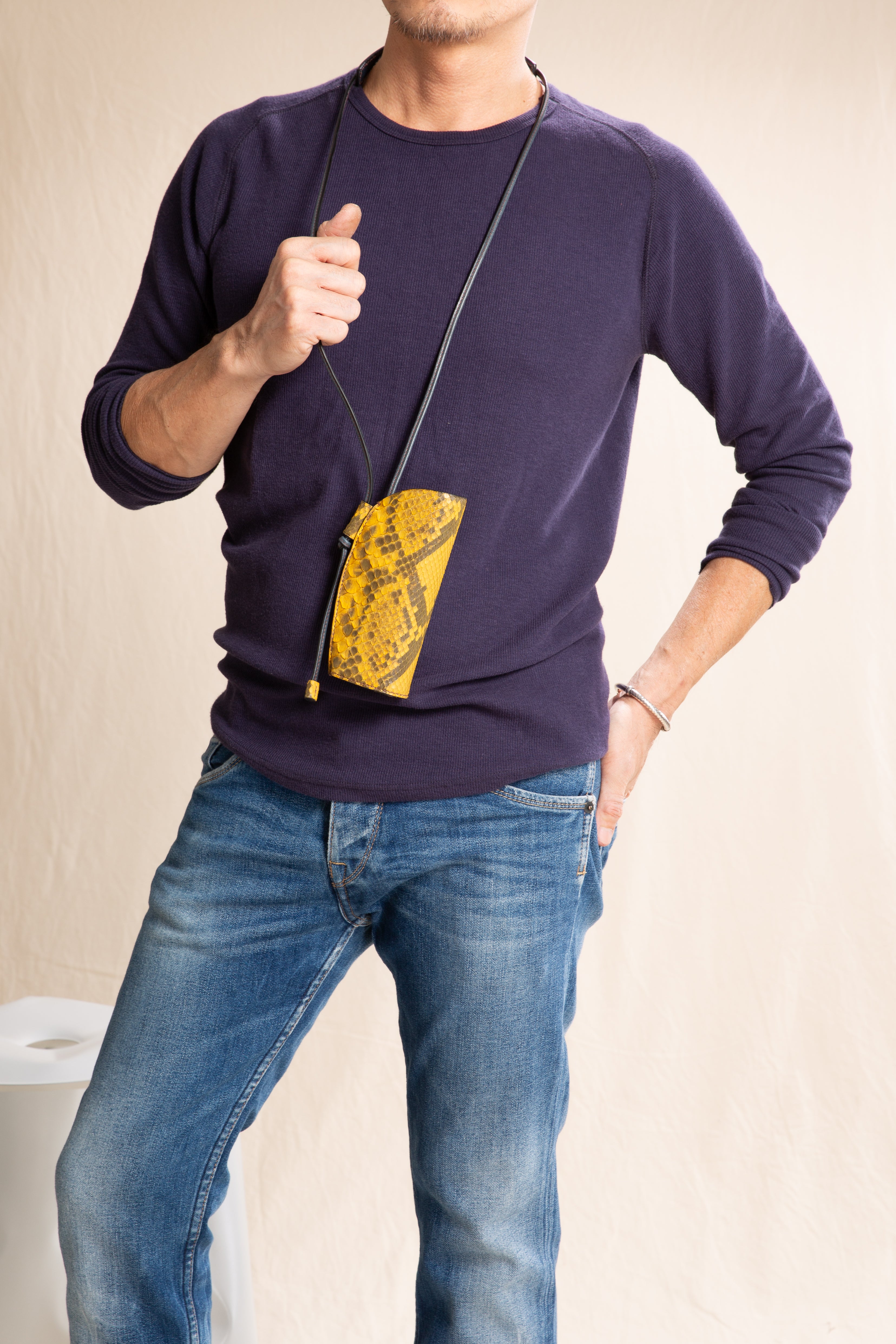 Karelle glasses envelope