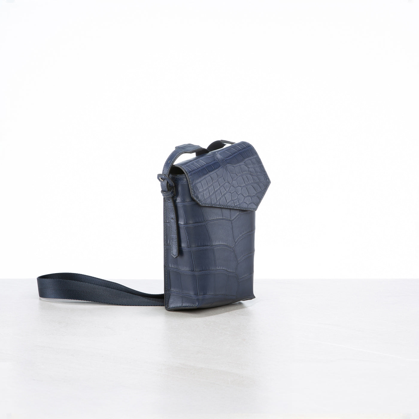 Bespoke Quint phone bag