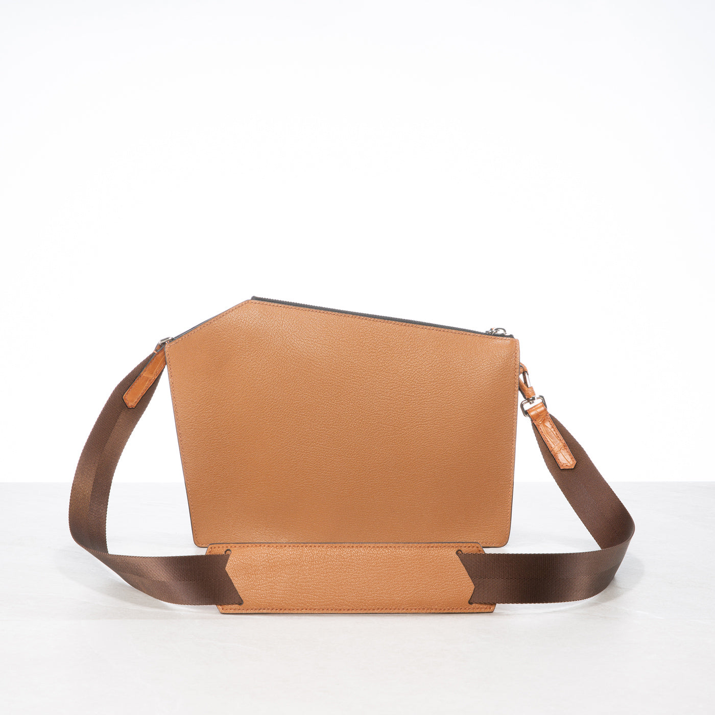 Pochette Q