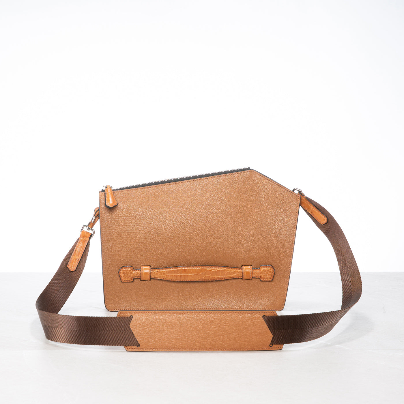 Pochette Q