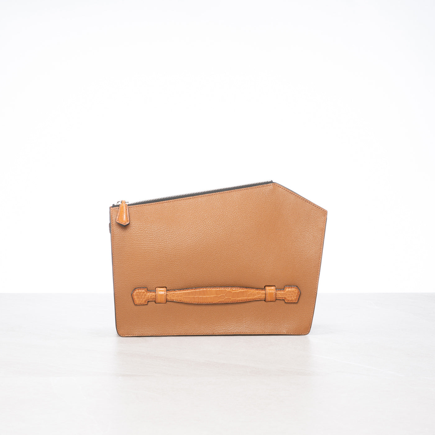 Pochette Q