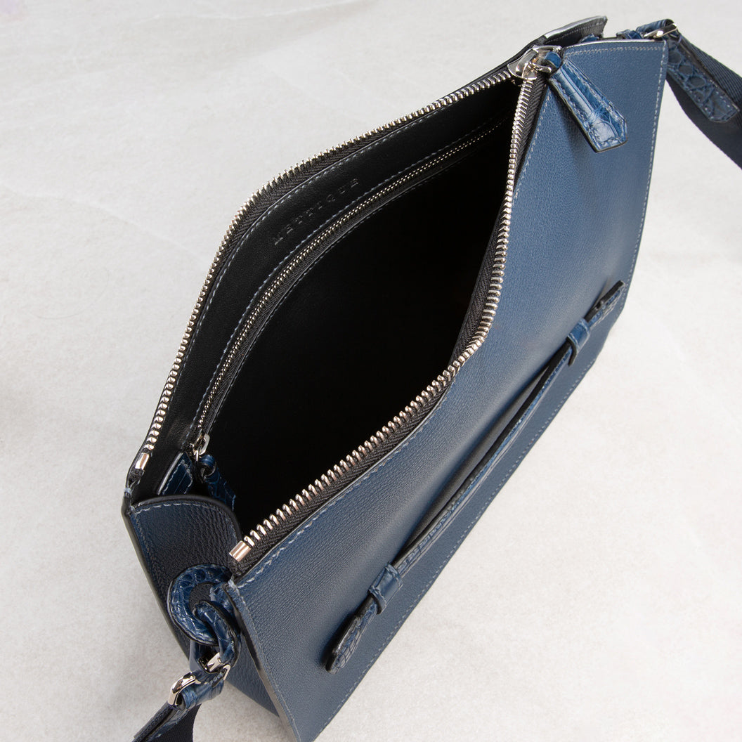 Pochette Q