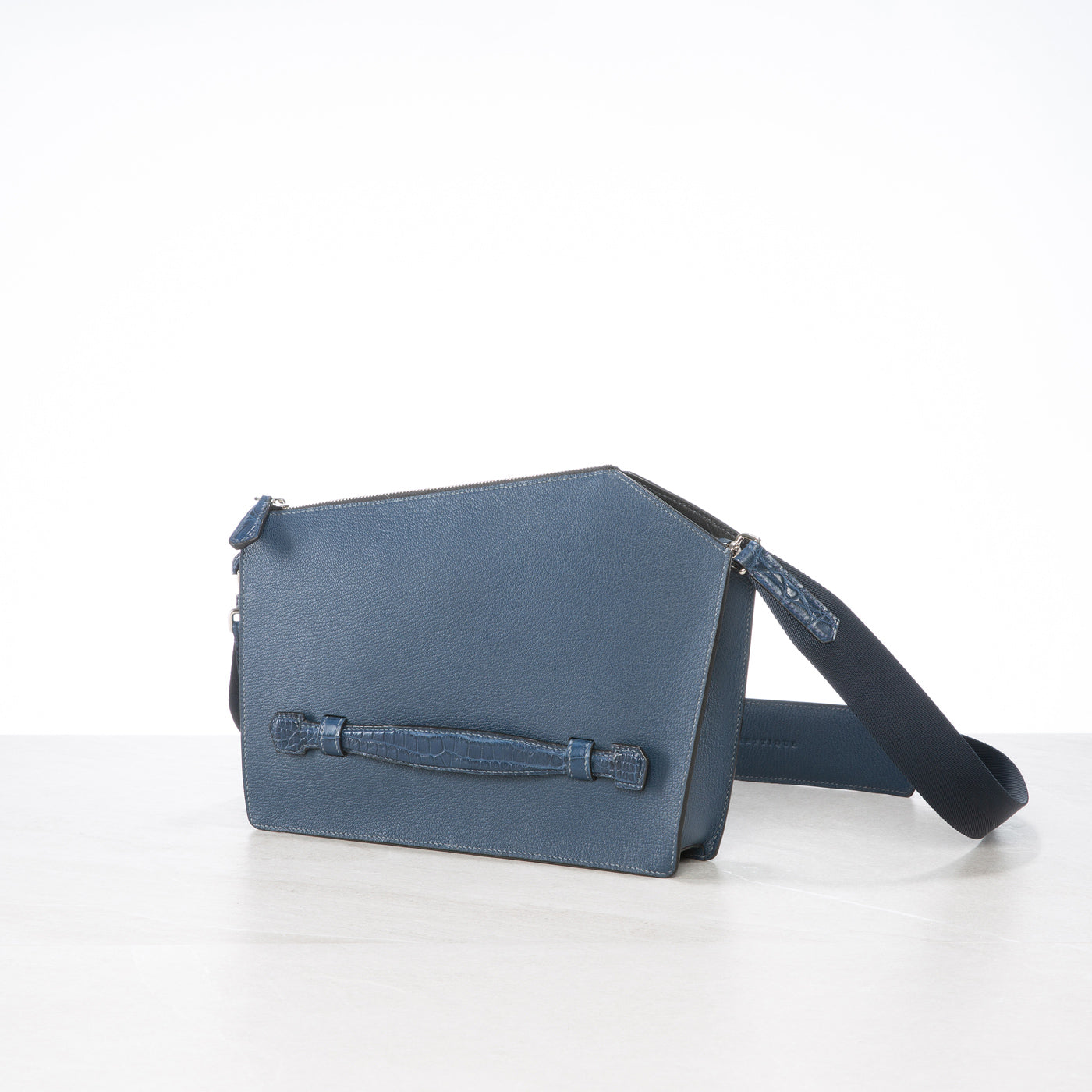 Pochette Q