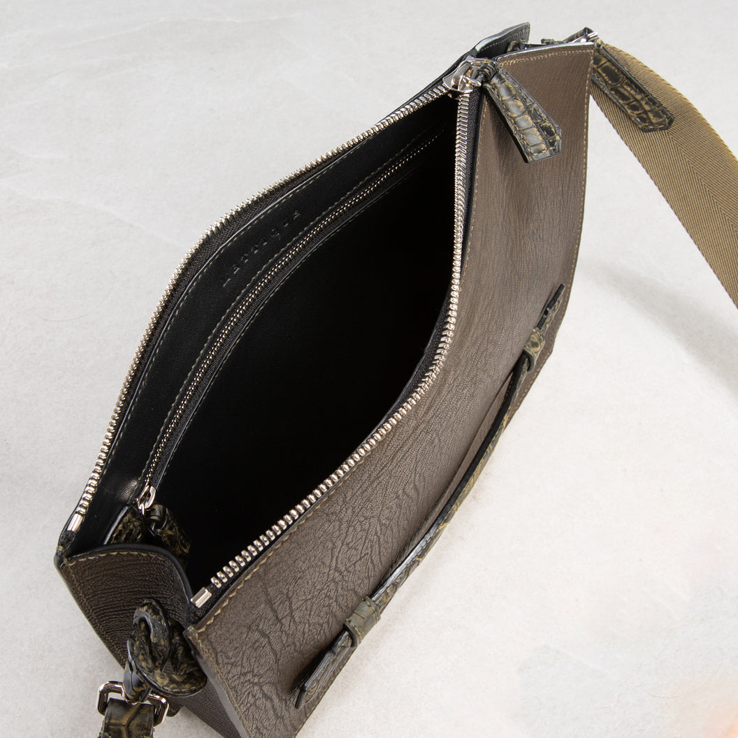 Pochette Q