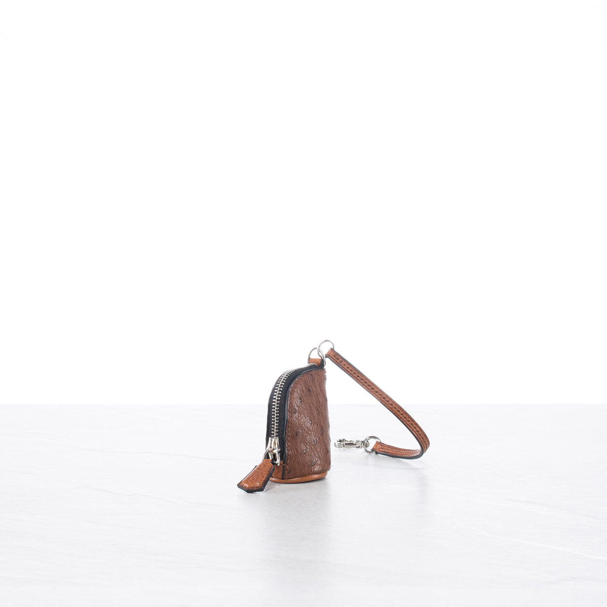 Pelle (small)