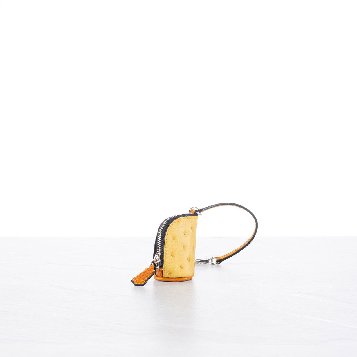 Pelle (small)