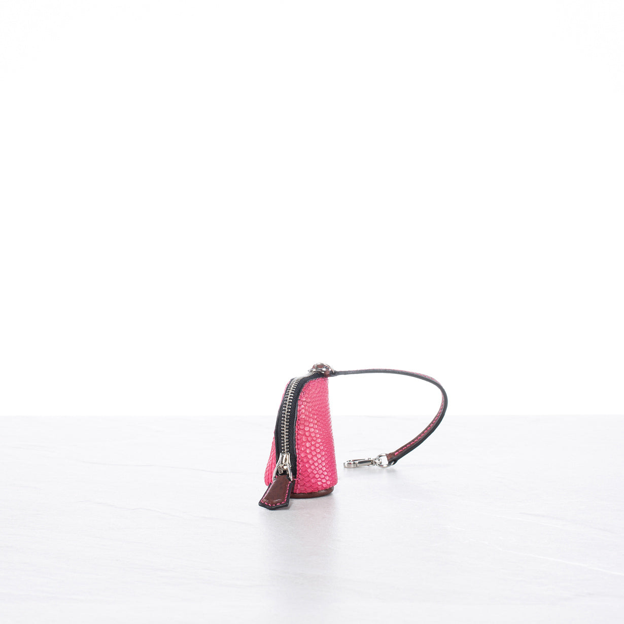 Pelle (small)