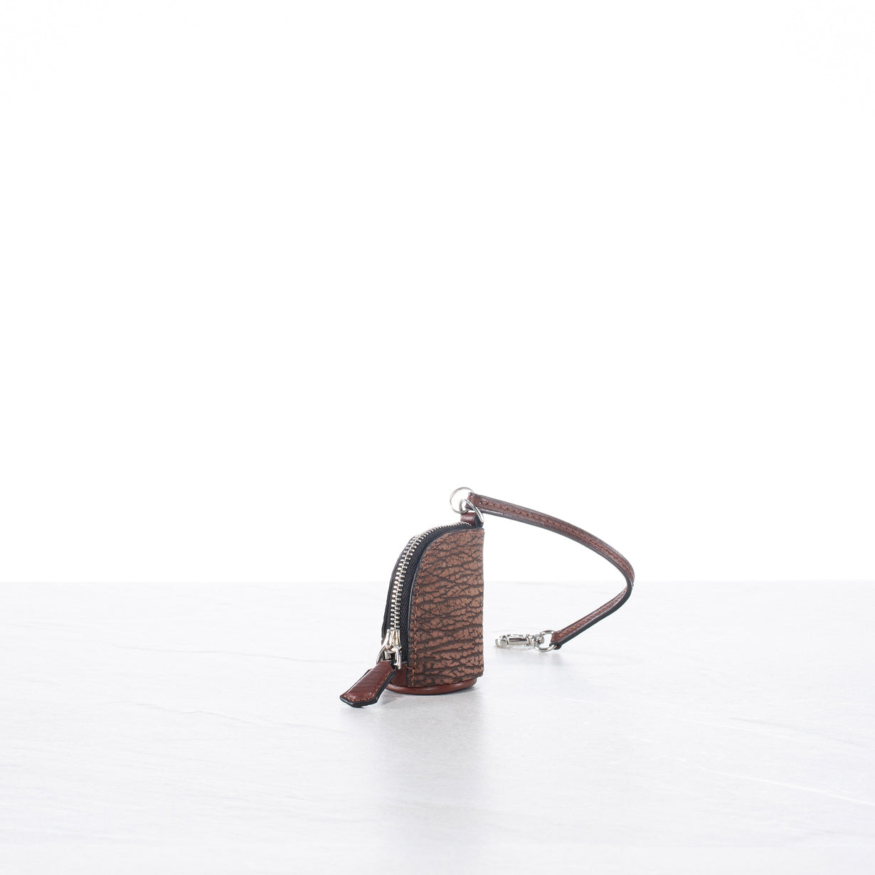 Pelle (small)