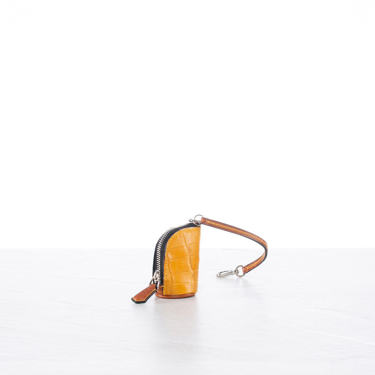 Pelle (small)
