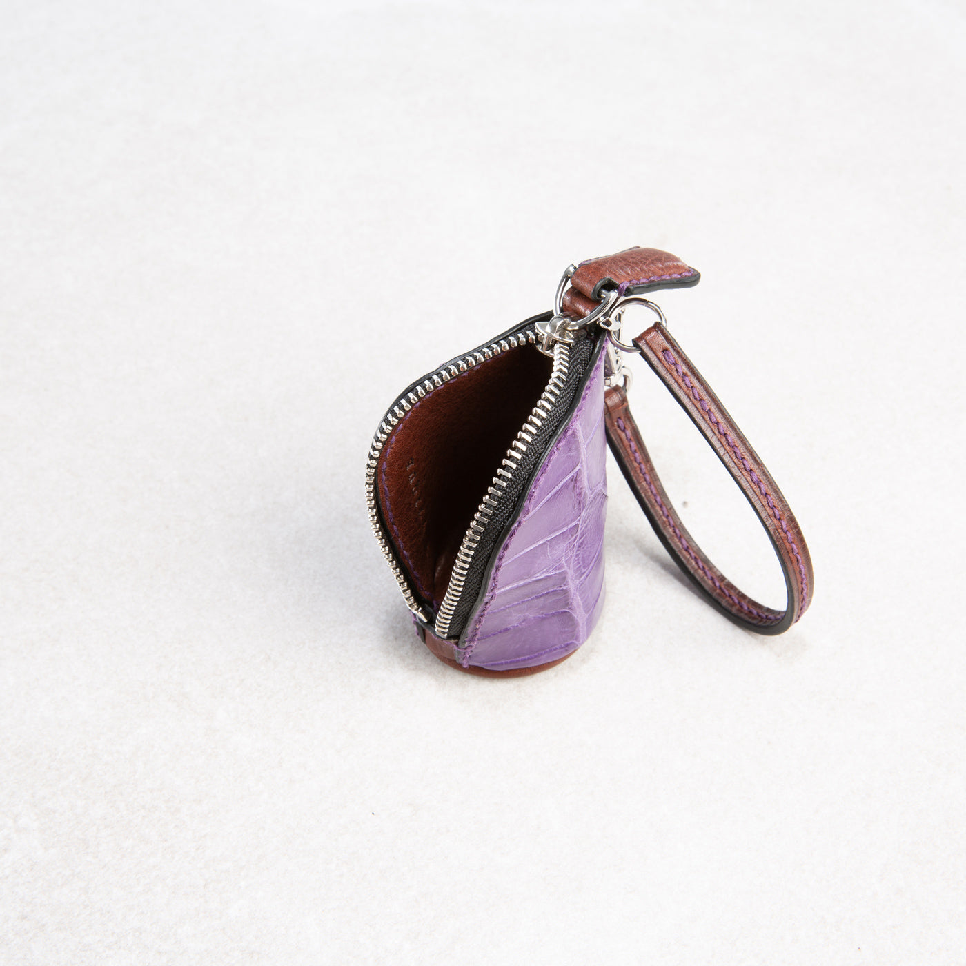 Pelle (small)