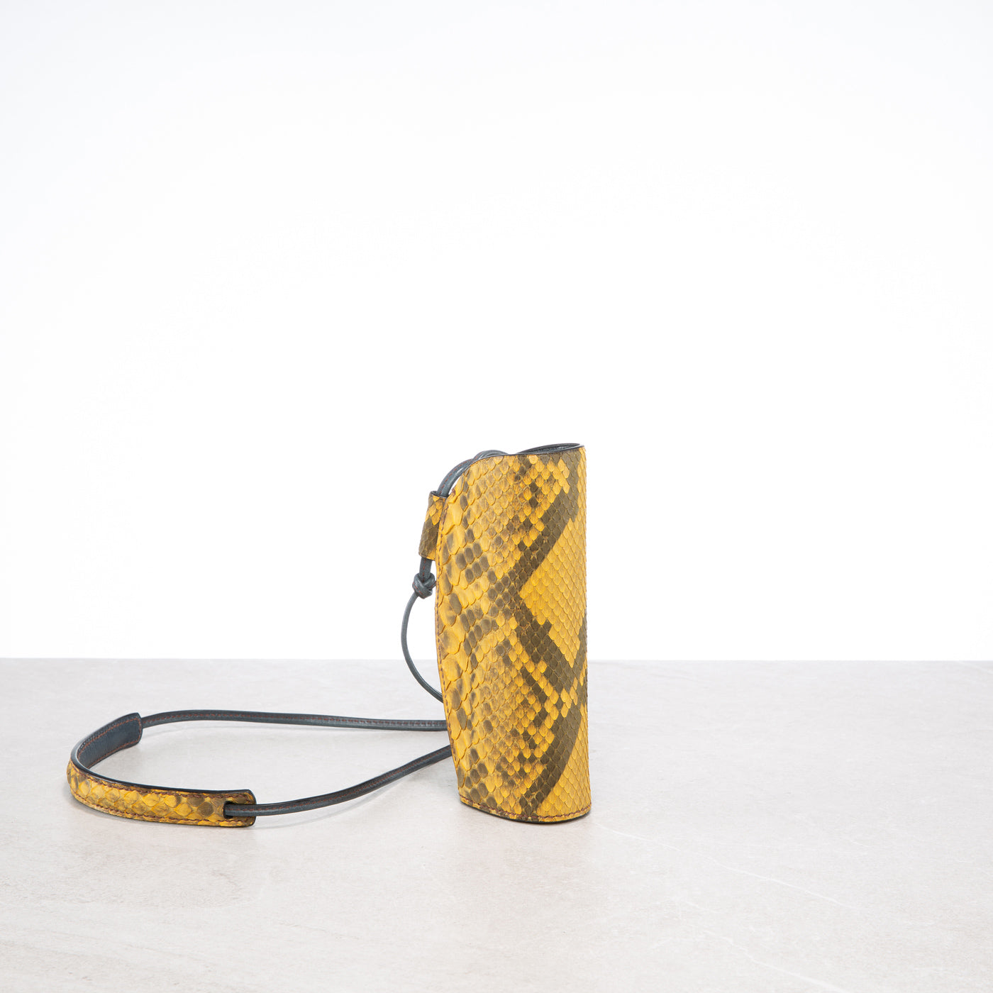 Karelle glasses envelope