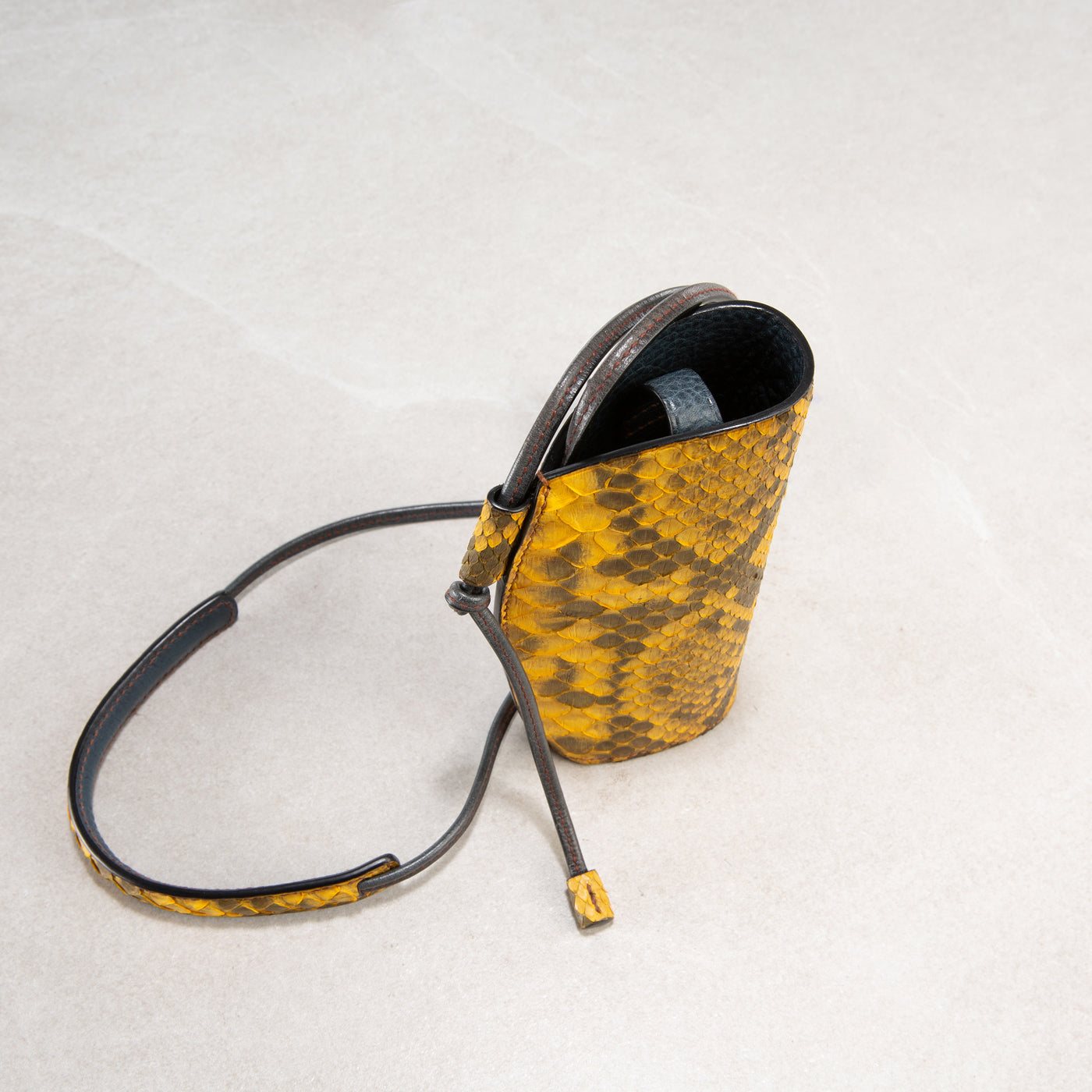 Karelle glasses envelope