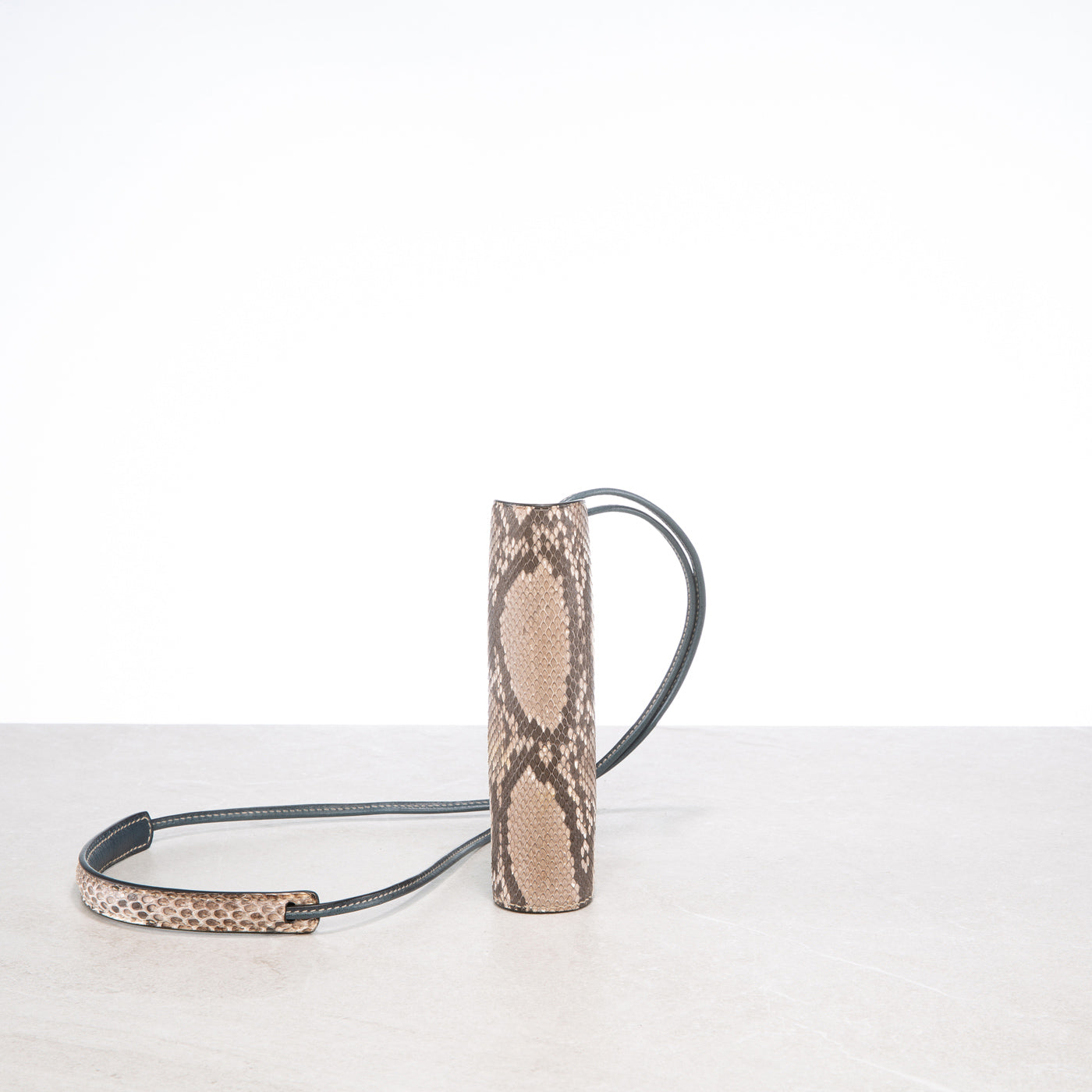 Karelle glasses envelope