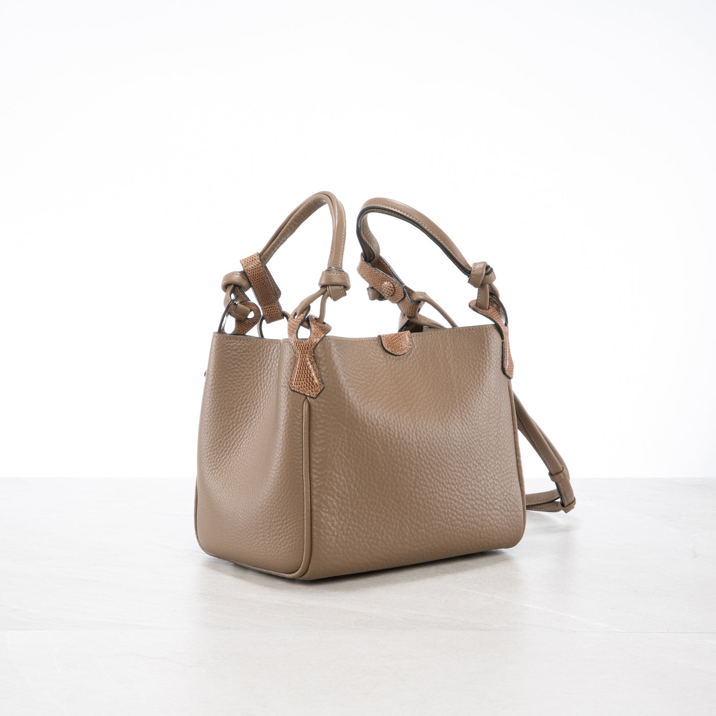 Vetra Bucket