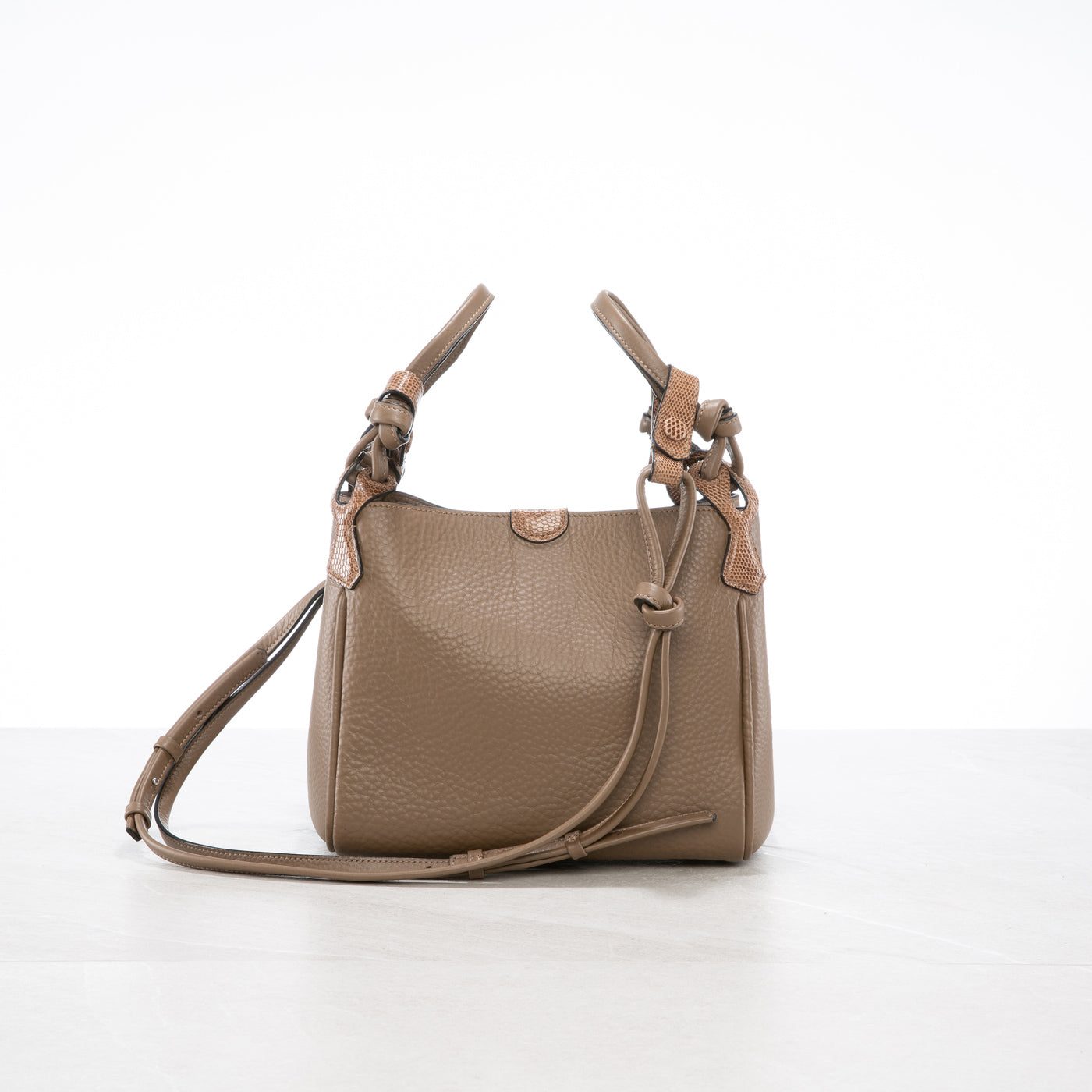 Vetra Bucket