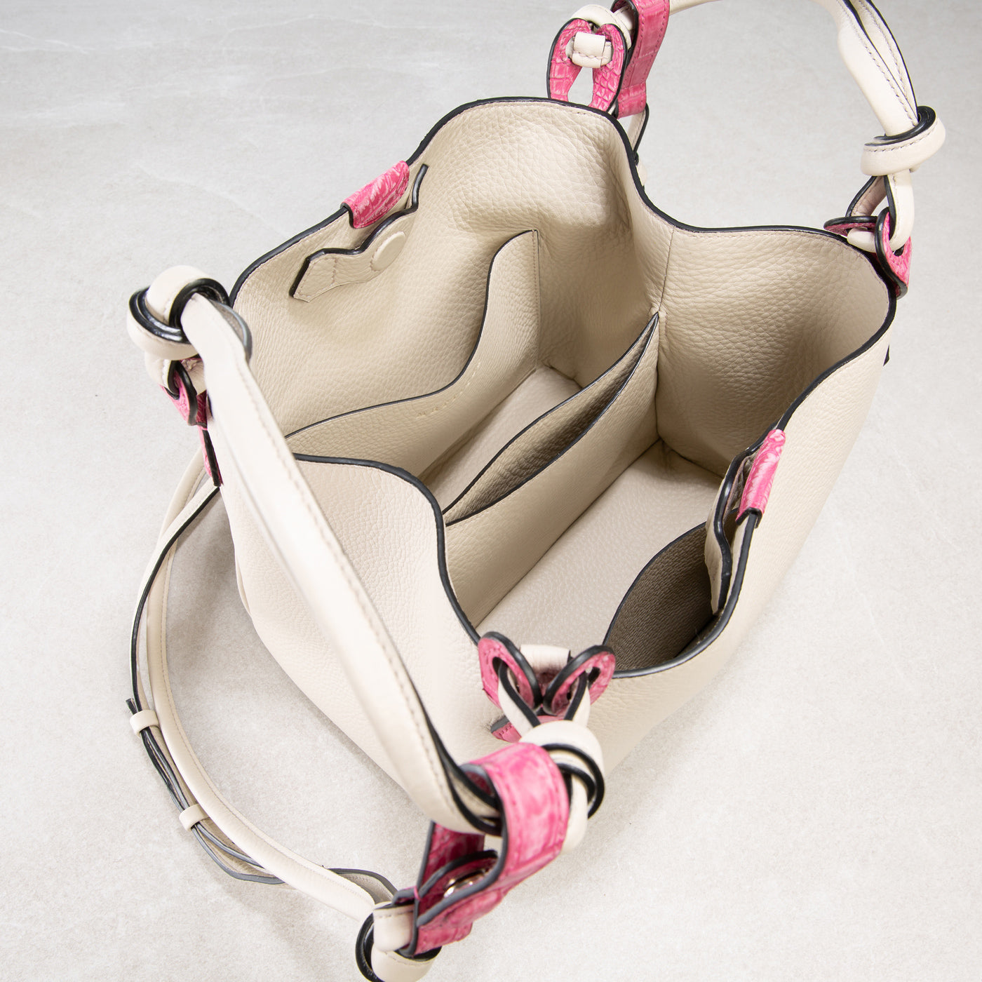 Vetra Bucket