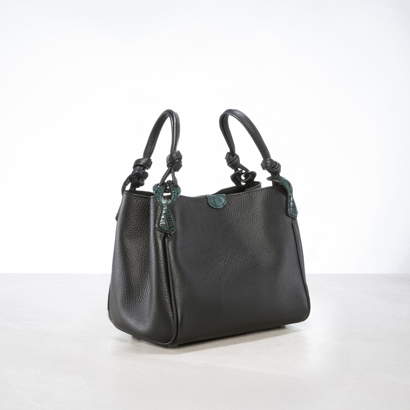 Vetra Bucket