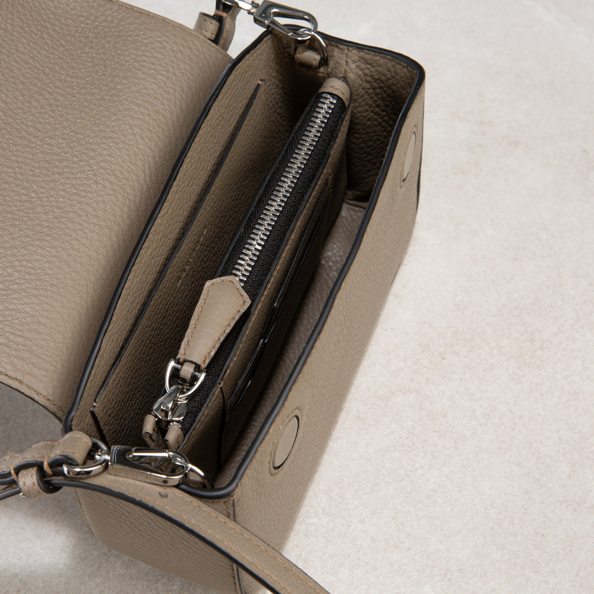 Pochette Trev