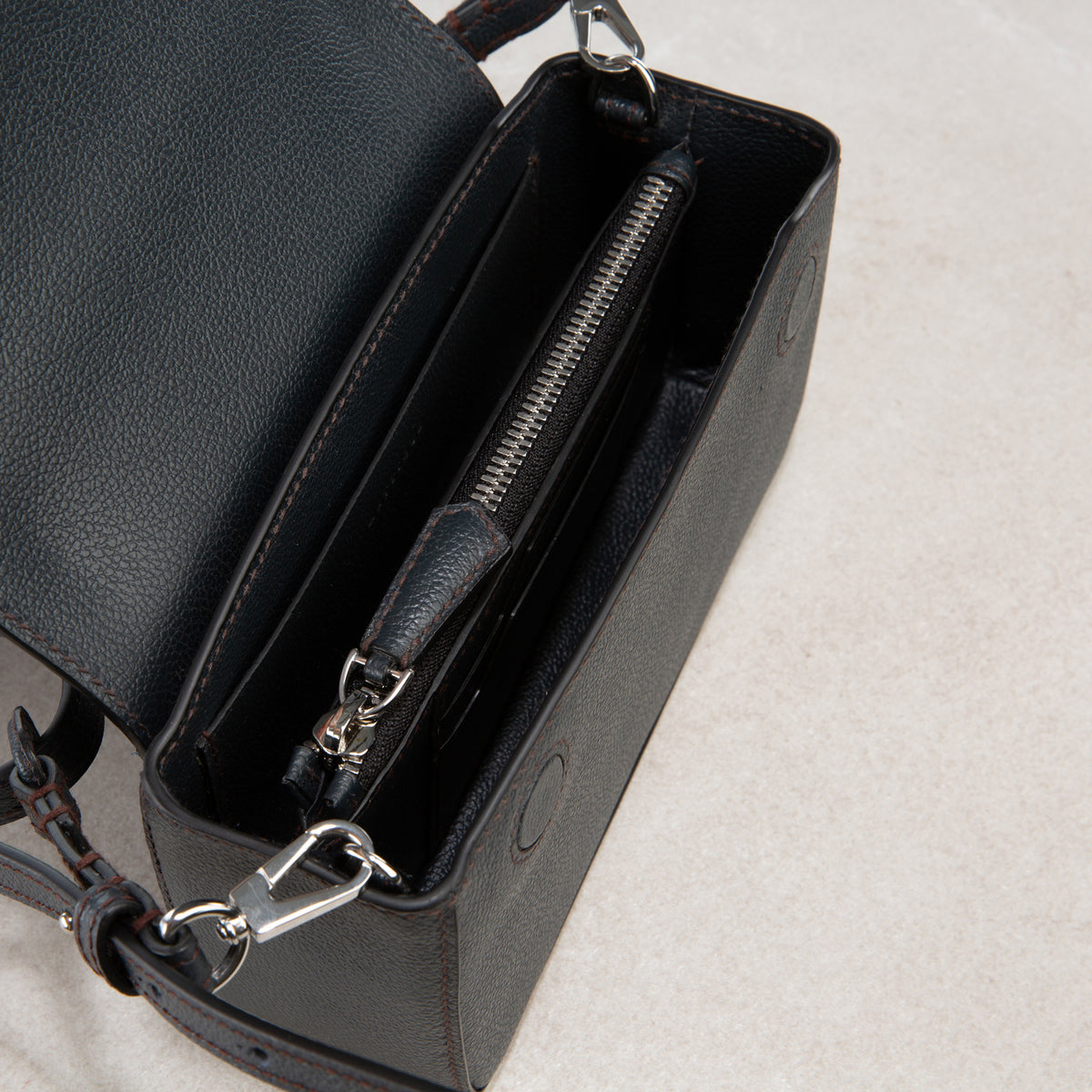 Pochette Trev
