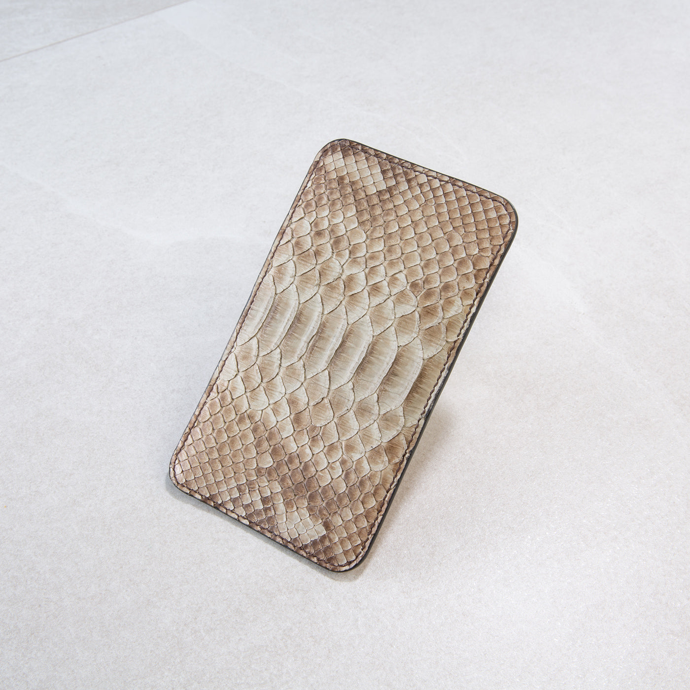 Half-wallet (large)