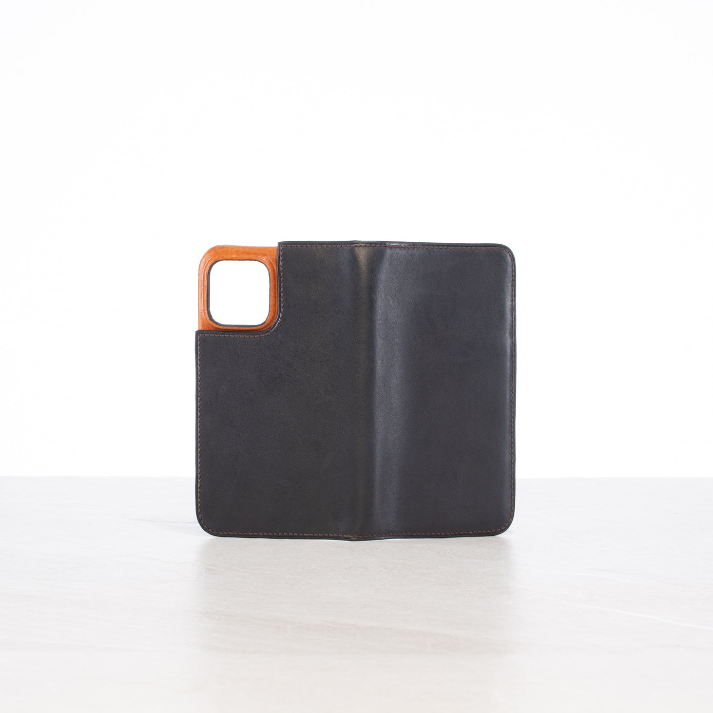 iPhone 15 Pro max wallet