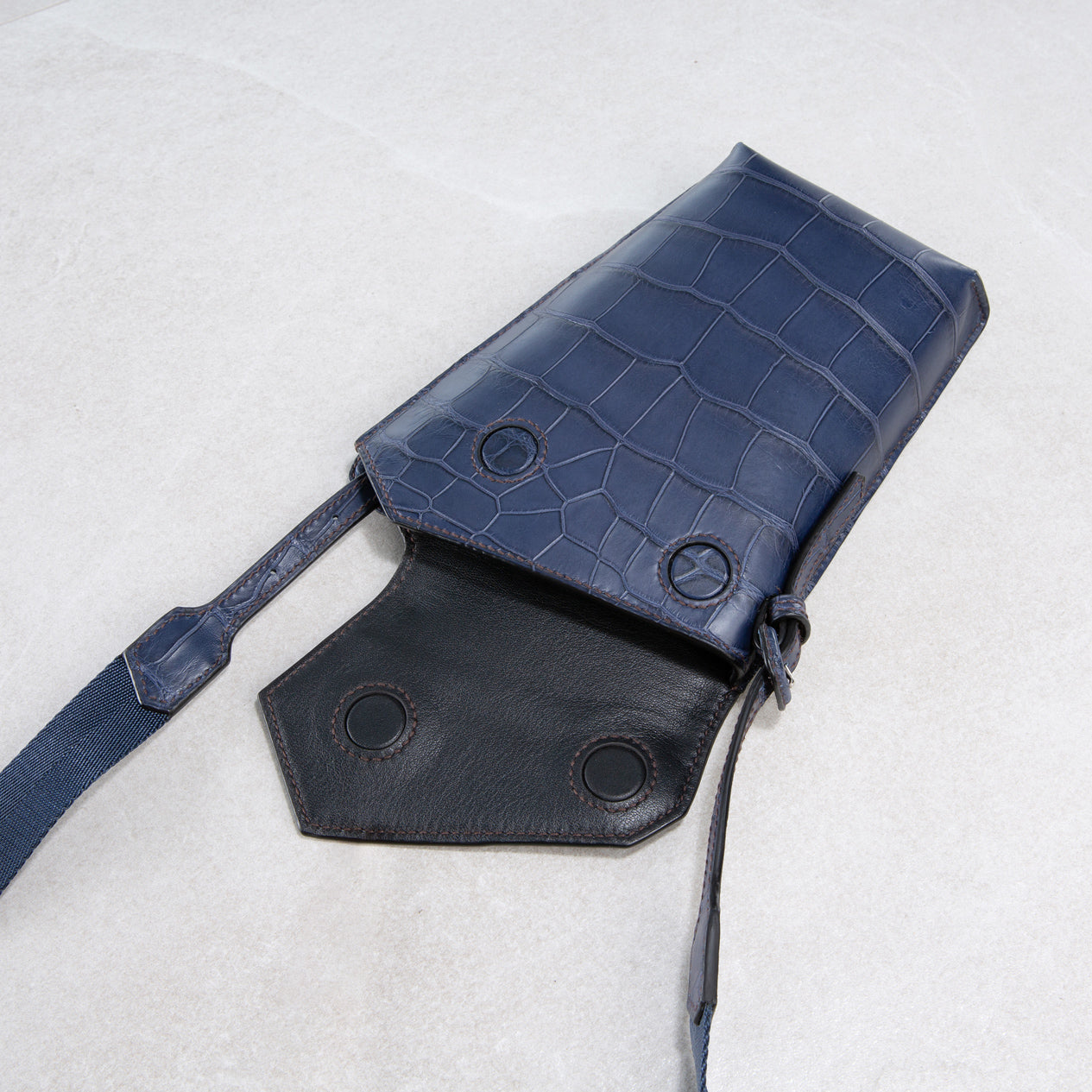Quint phone bag