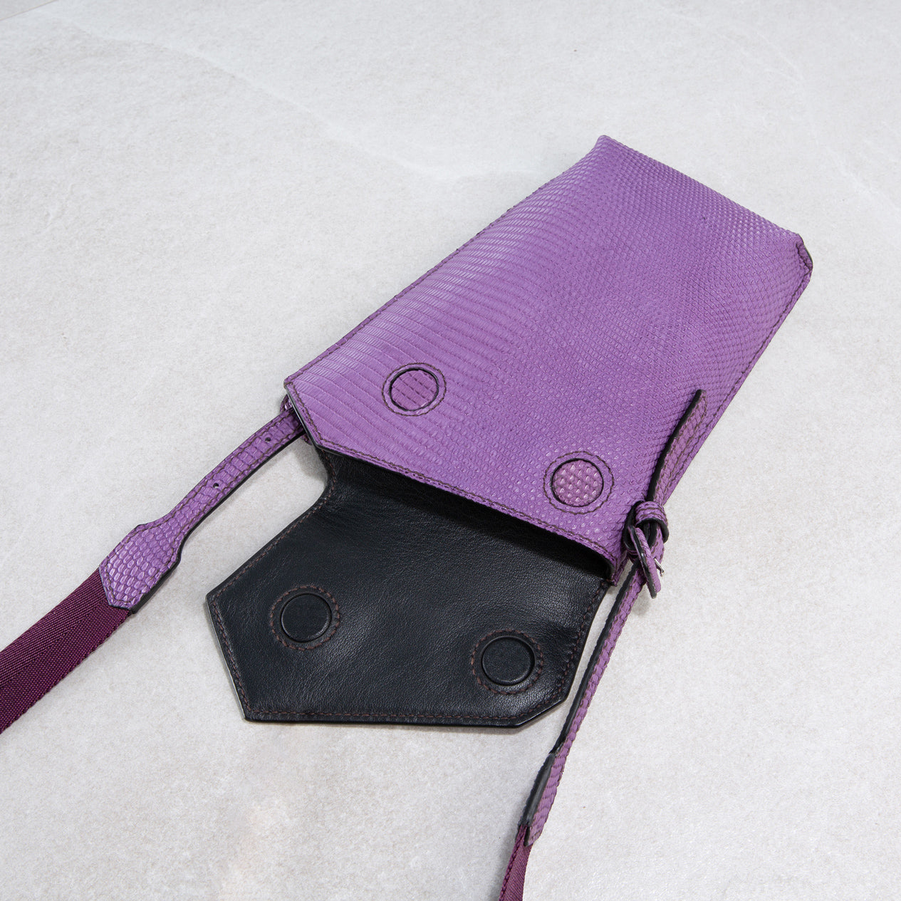 Quint phone bag