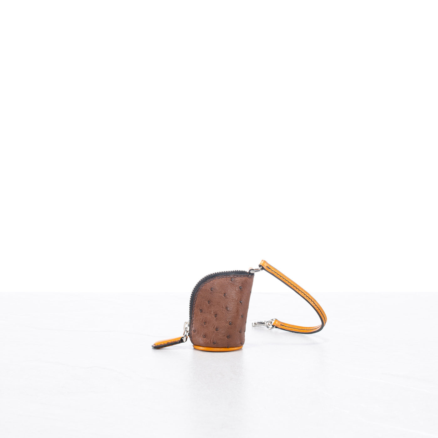 Pelle (small)