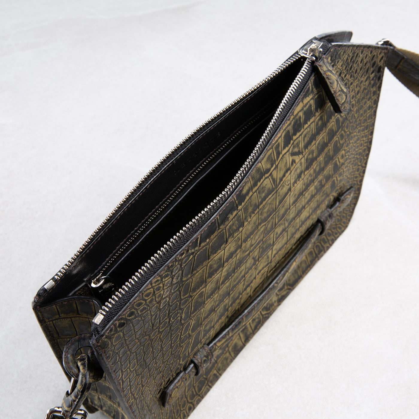 Pochette Q