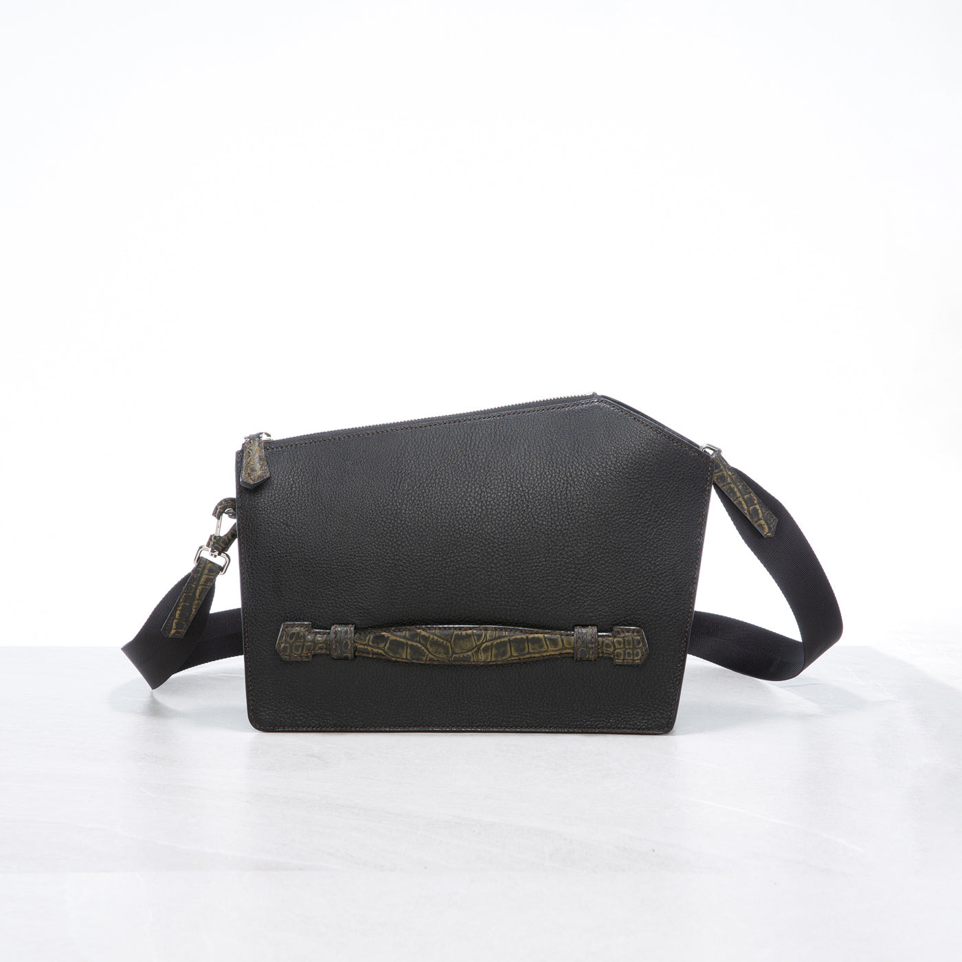 Pochette Q