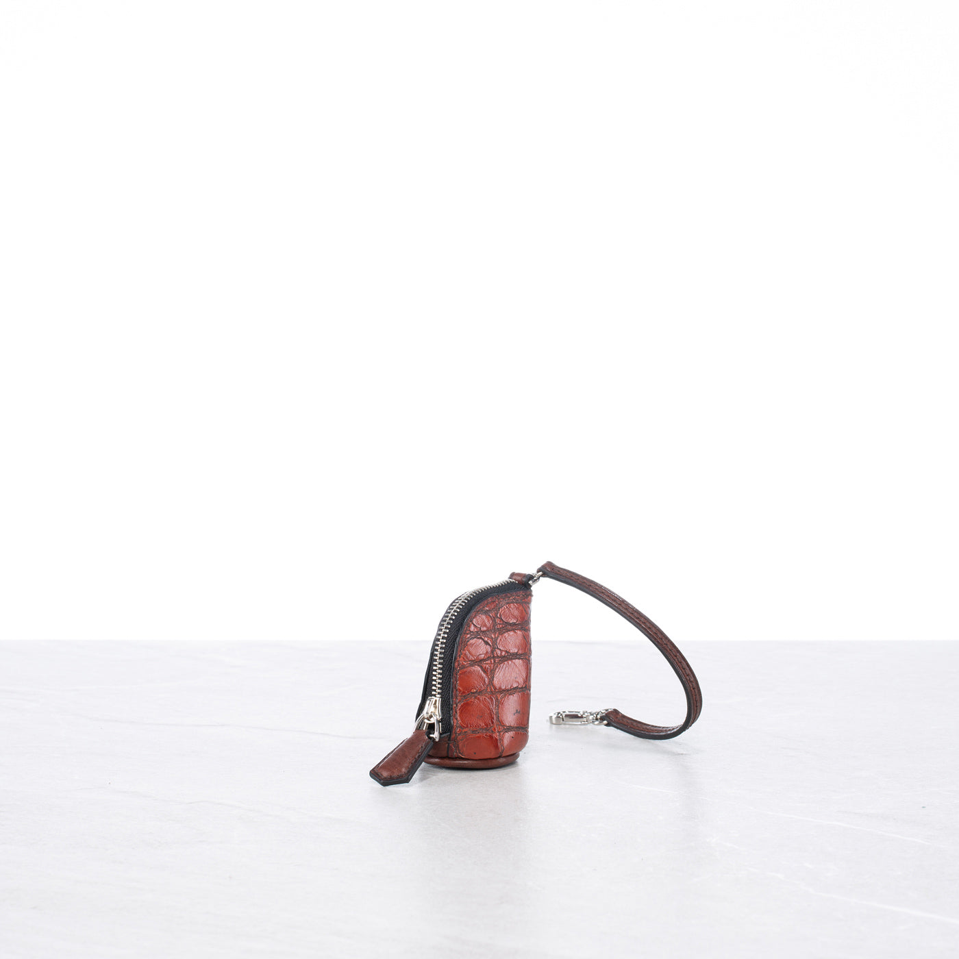 Pelle (small)