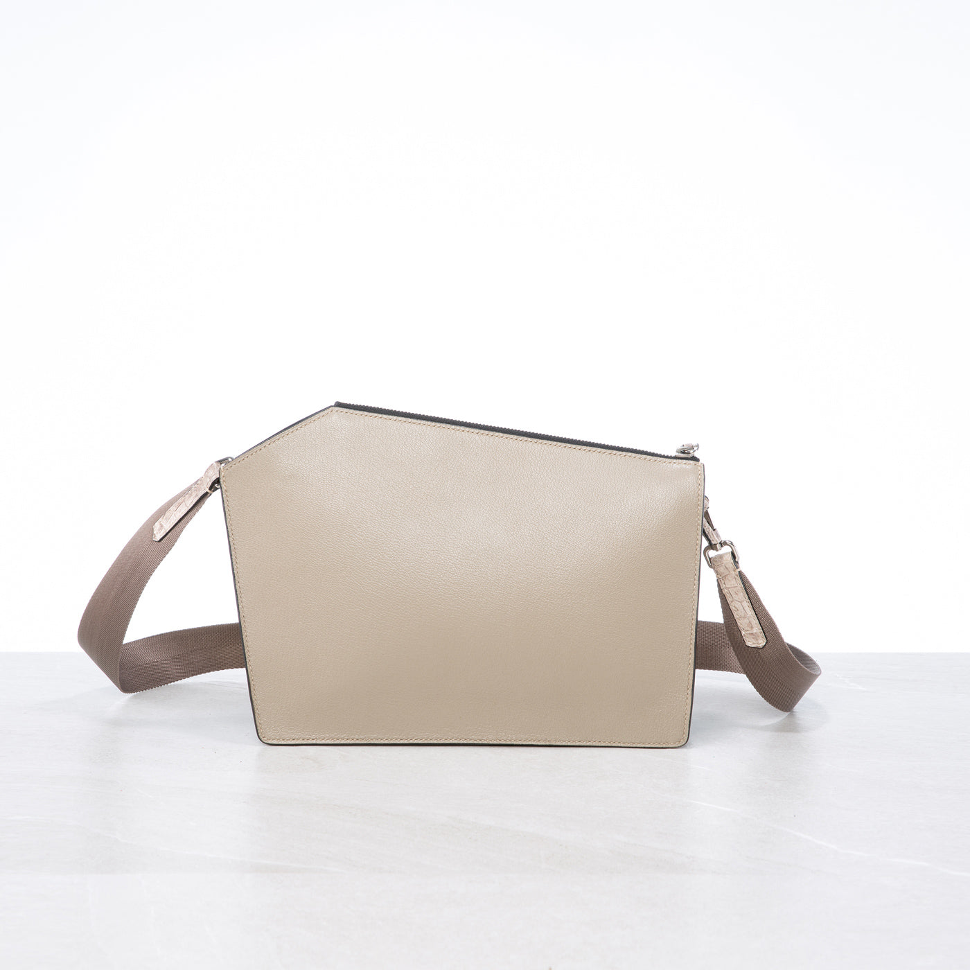 Pochette Q