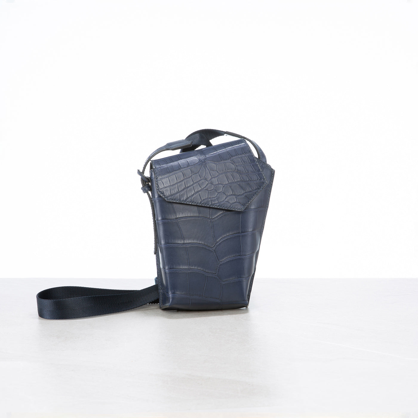 Bespoke Quint phone bag