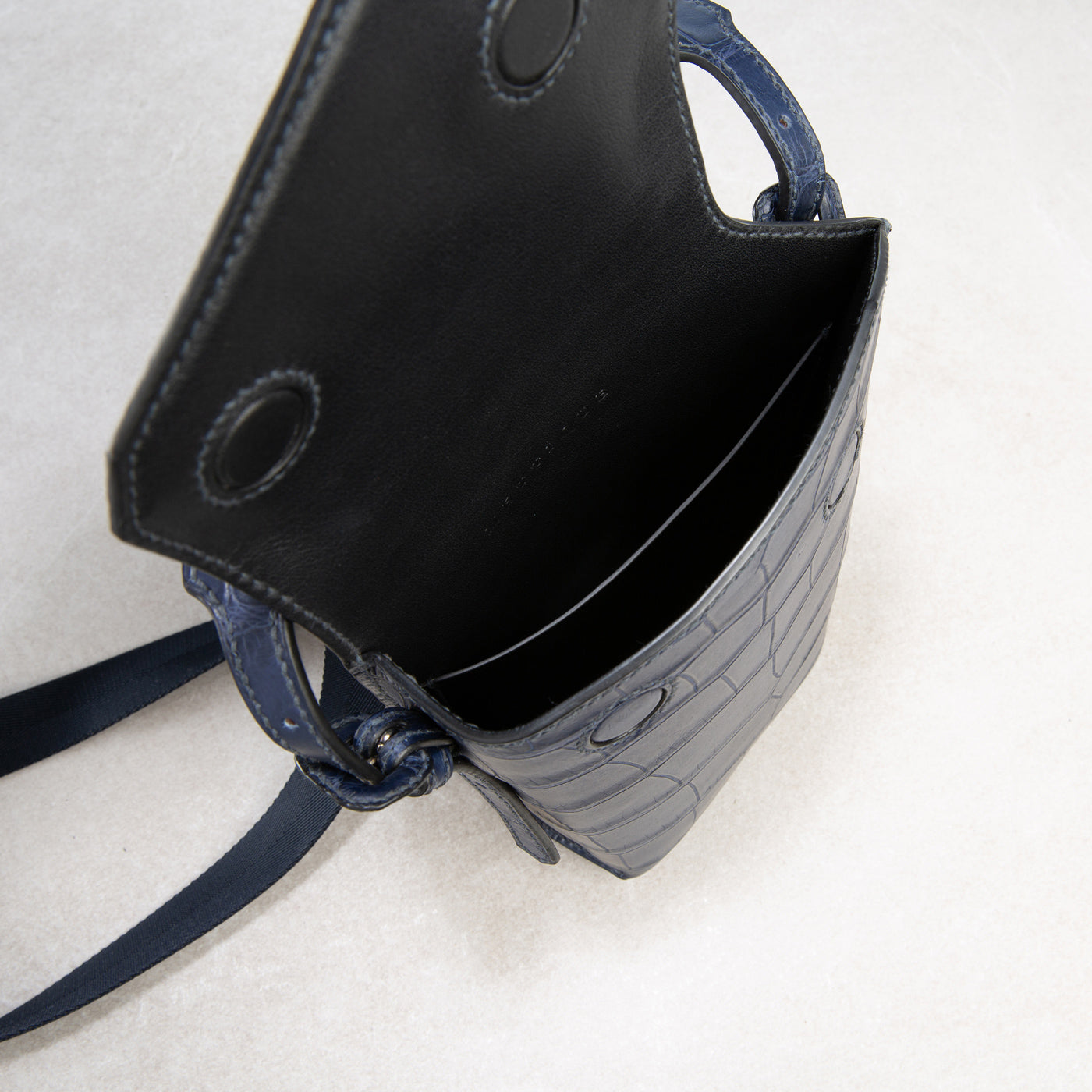 Bespoke Quint phone bag