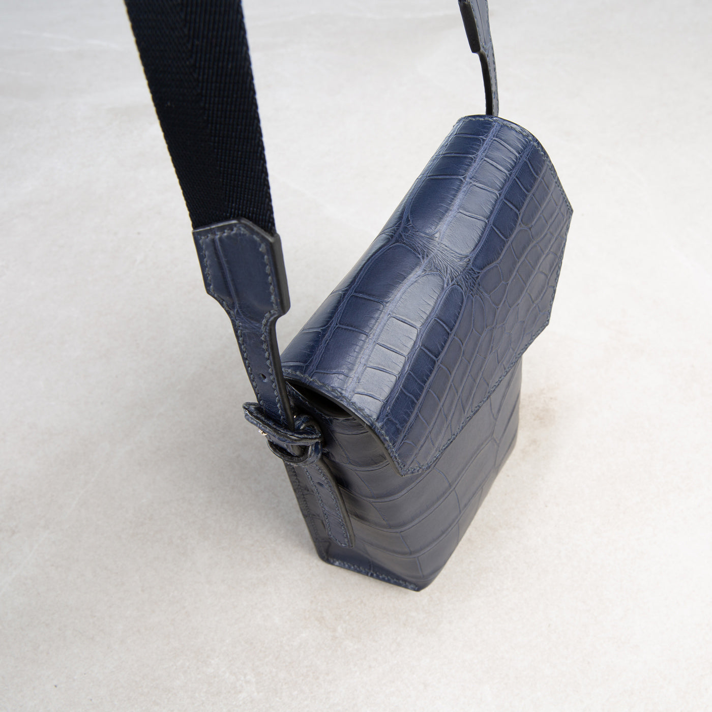 Bespoke Quint phone bag