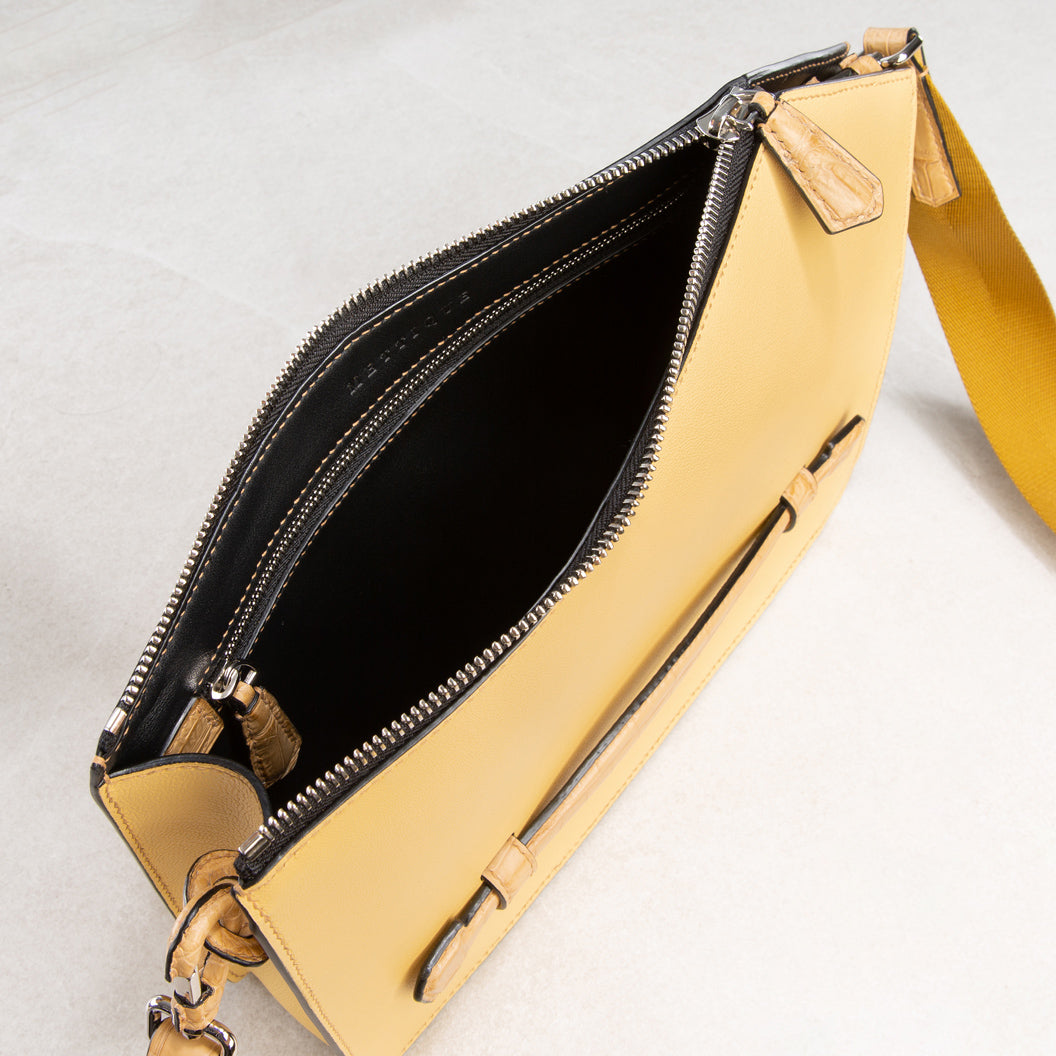 Pochette Q