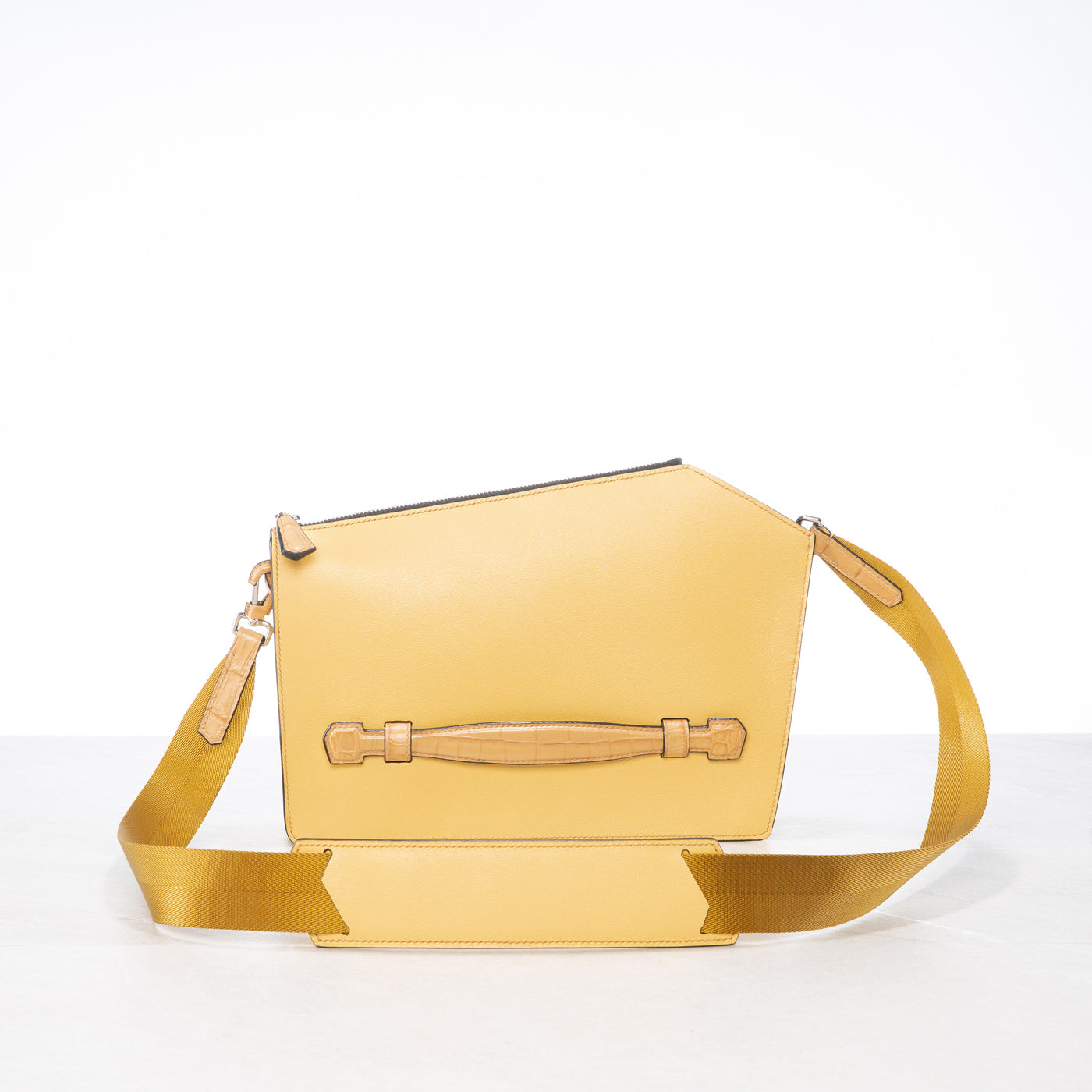 Pochette Q