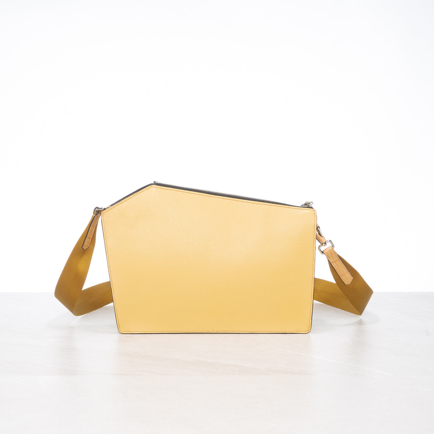 Pochette Q