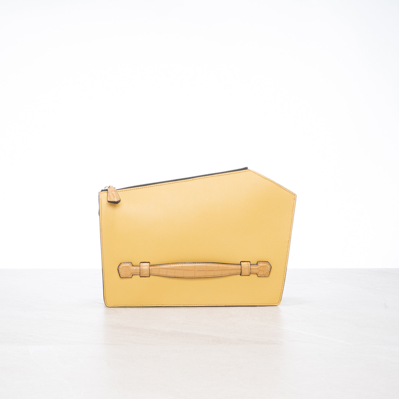Pochette Q