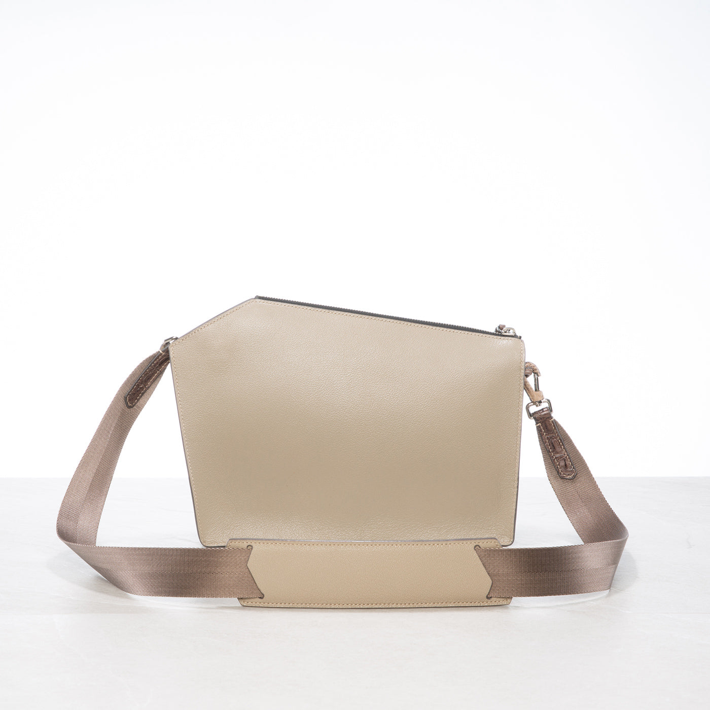 Pochette Q