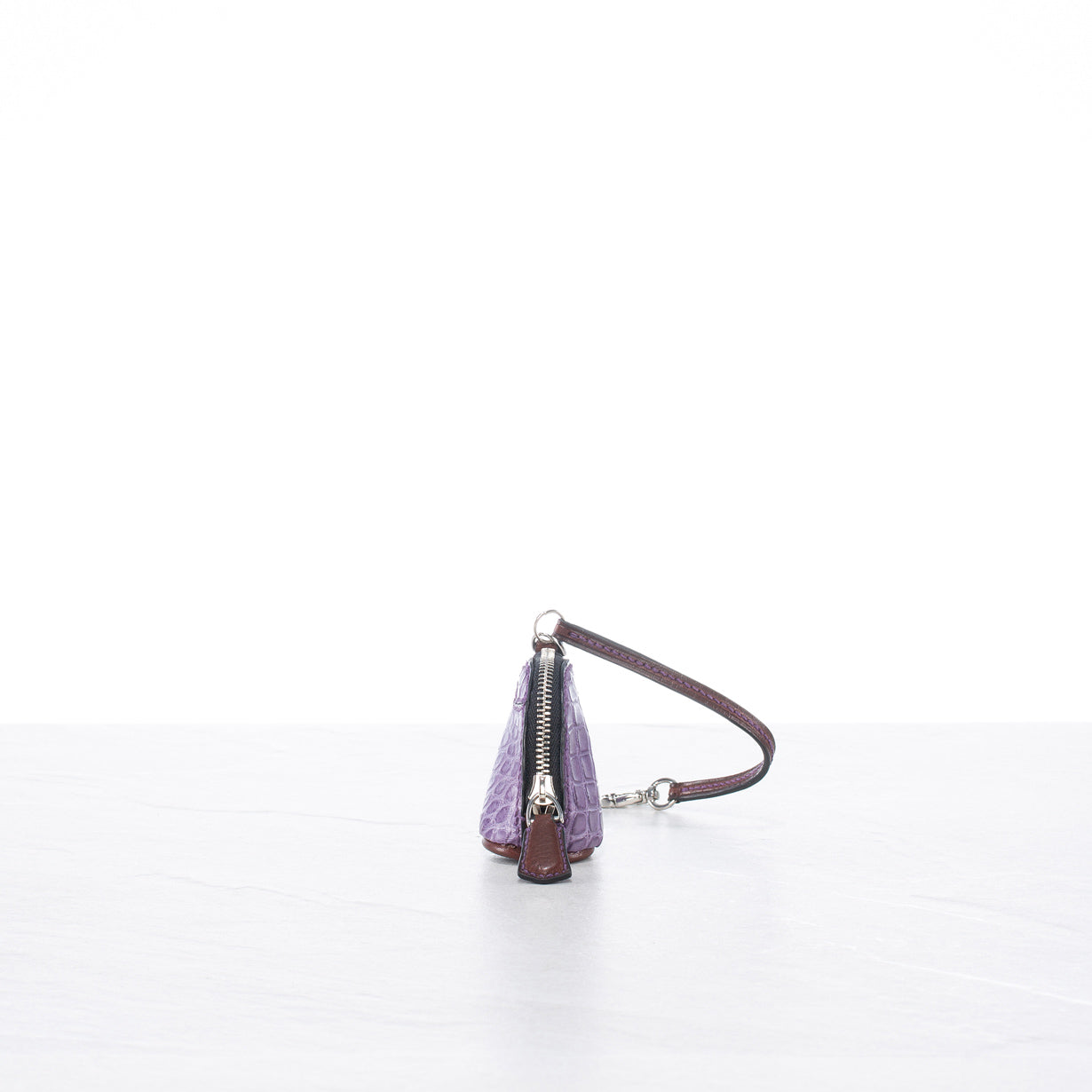 Pelle (small)