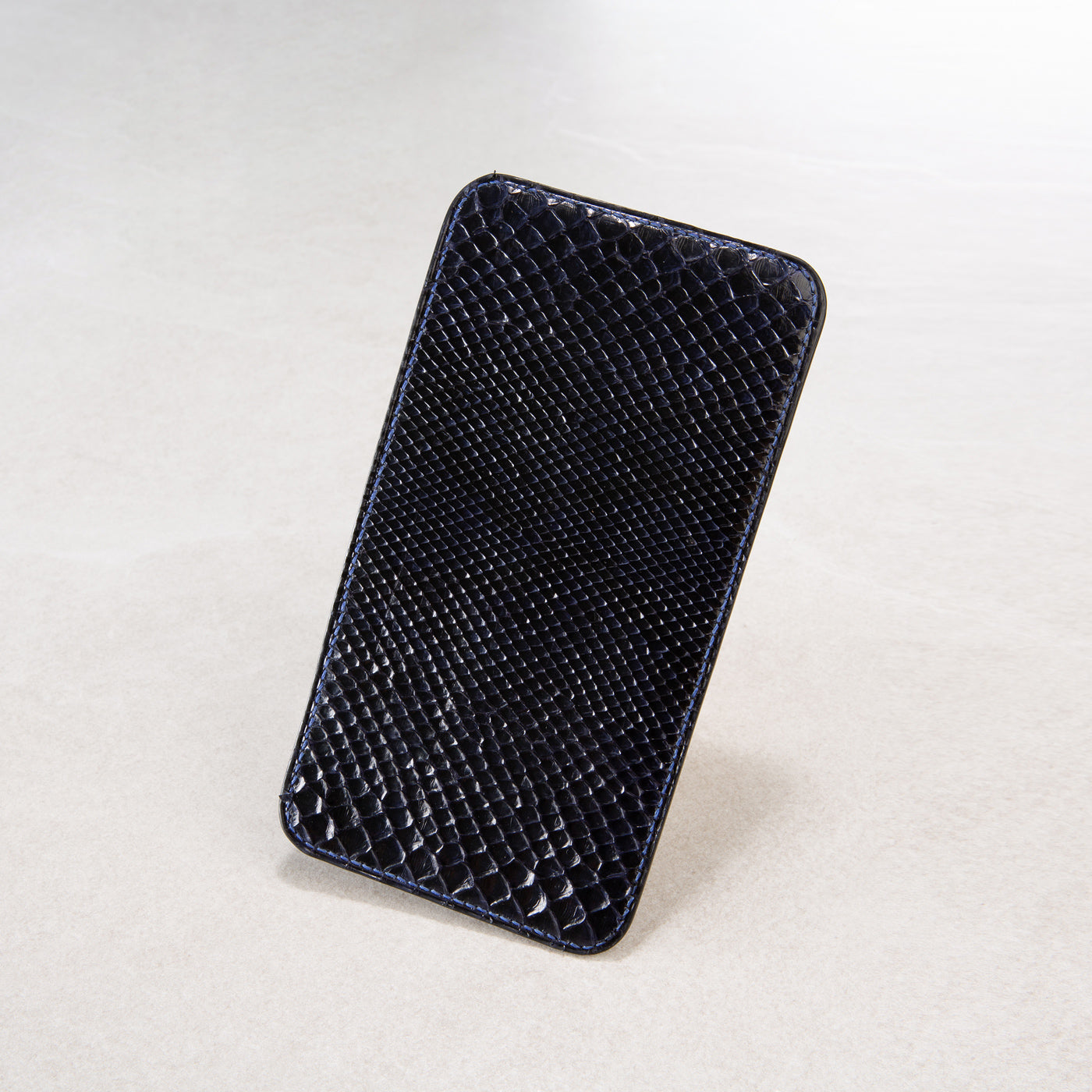 Half-wallet (large)