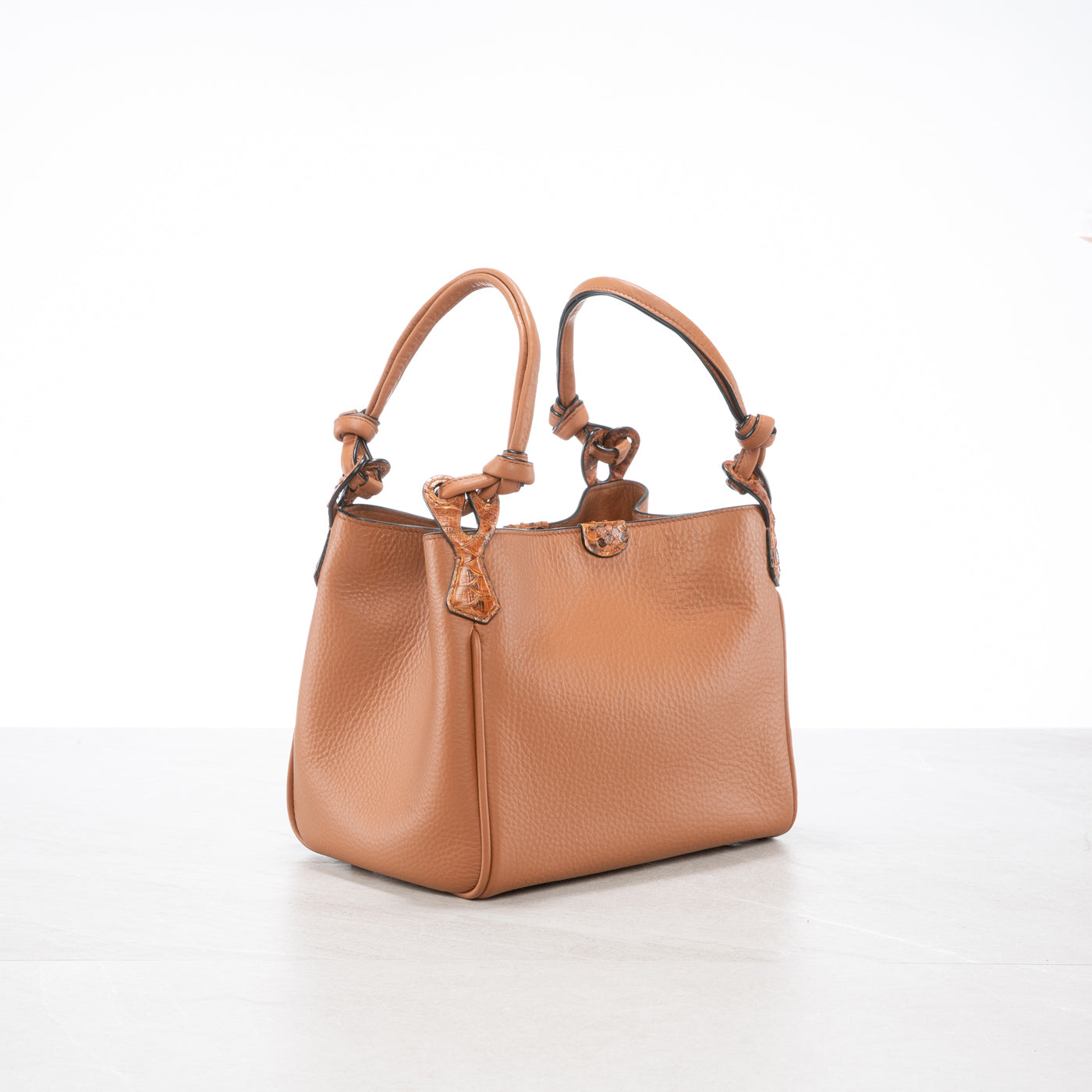 Vetra Bucket