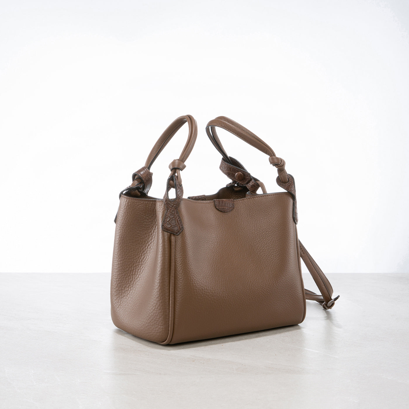 Vetra Bucket