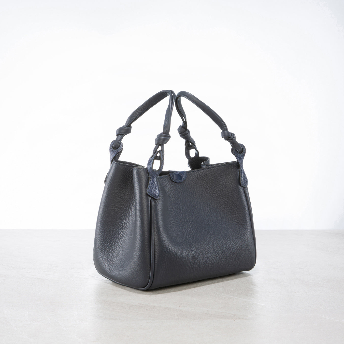 Vetra Bucket