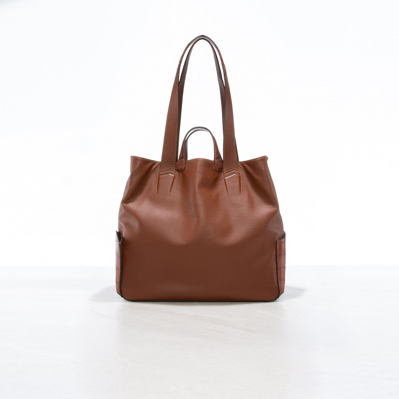 Qapri soft tote