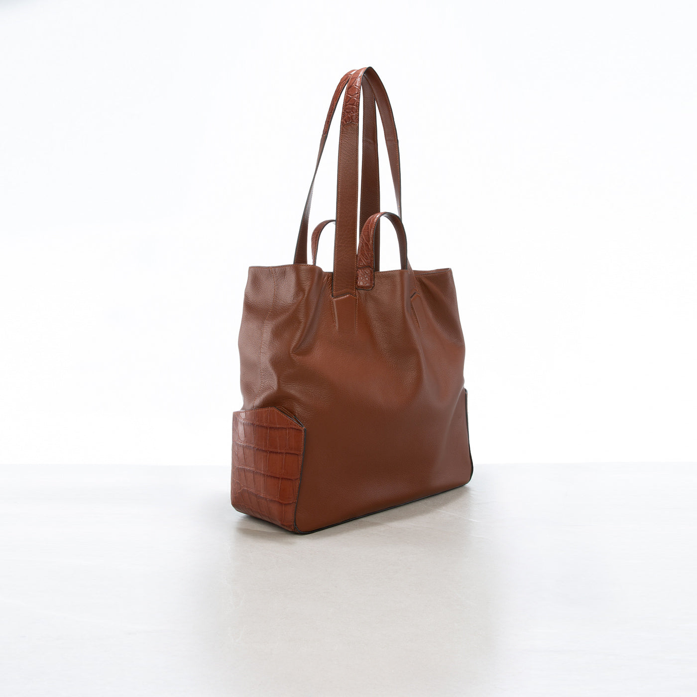 Qapri soft tote