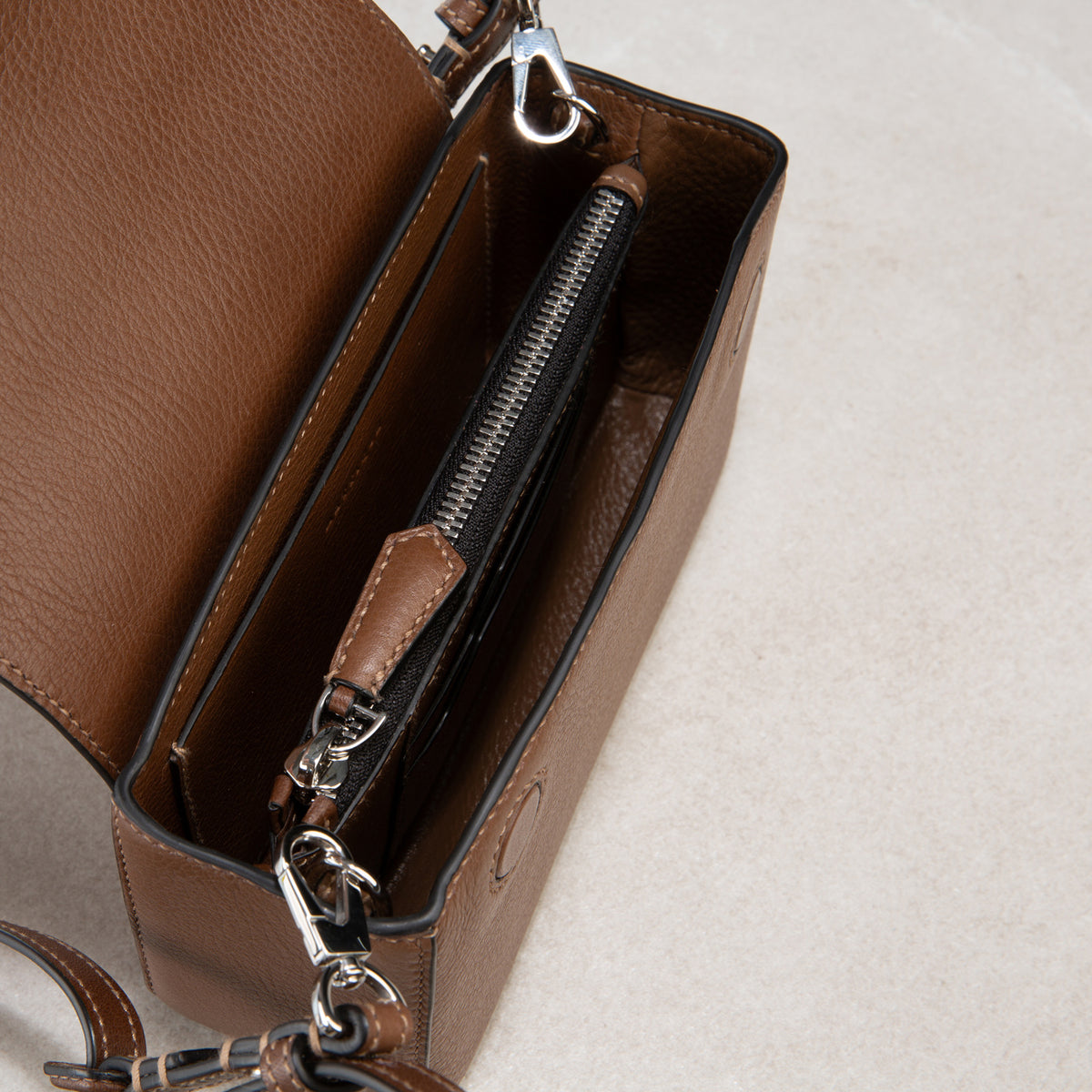 Pochette Trev