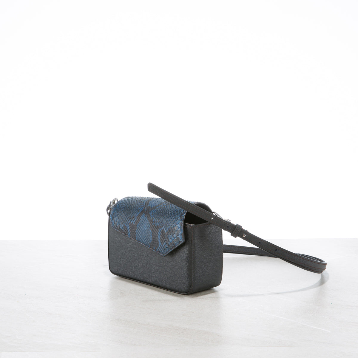 Pochette Trev