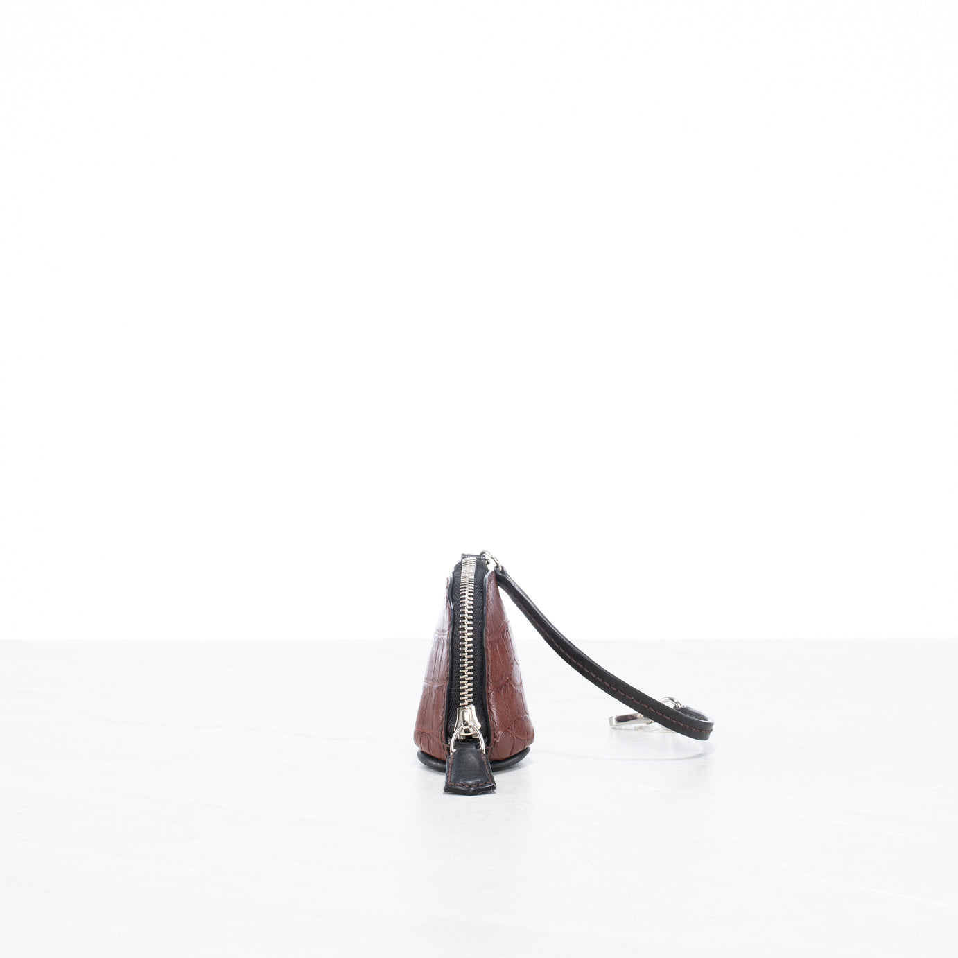 Pelle (small)